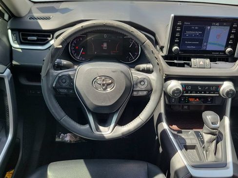 Used 2019 Toyota RAV4 Limited w/ Cold Weather Package FWD image 12