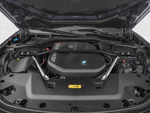 New 2026 BMW 750e xDrive w/ Premium Package AWD/4WD image 8