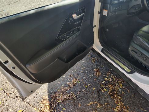 Used 2019 Kia Niro Touring image 8