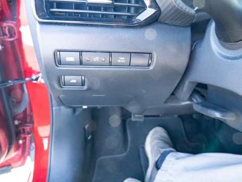 Used 2024 Nissan Sentra SV image 23