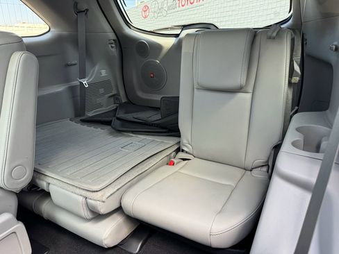 Used 2015 Toyota Highlander Limited Platinum image 35