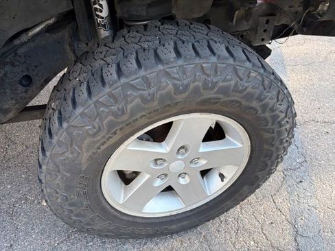 Used 2007 Jeep Wrangler Rubicon w/ PWR Convenience Group AWD/4WD image 10
