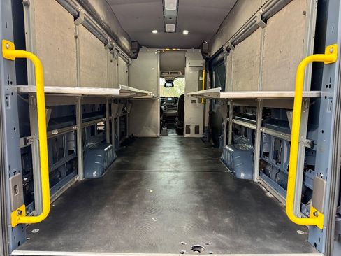 Used 2020 Ford Transit 250 148 High Roof Extended image 8