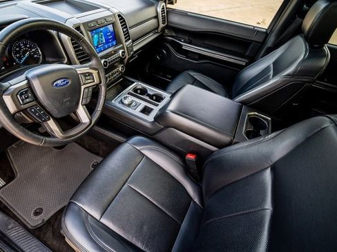 Used 2020 Ford Expedition XLT w/ Equipment Group 202A image 8