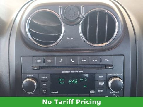 Used 2016 Jeep Patriot Sport image 15