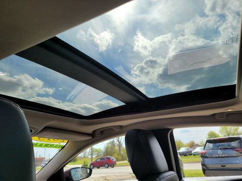 Used 2015 Chrysler 200 C w/ Sun/Sound Group FWD image 44