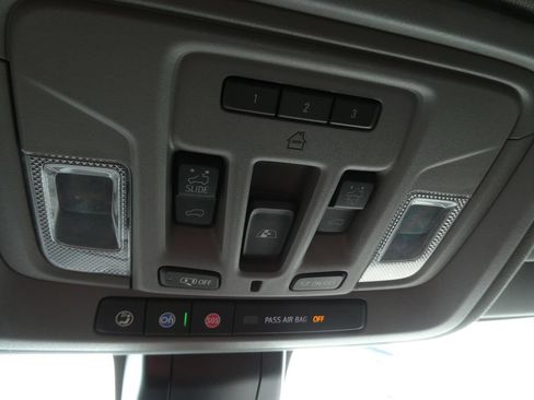 Certified 2020 GMC Sierra 1500 Denali w/ Denali Ultimate Package AWD/4WD image 32