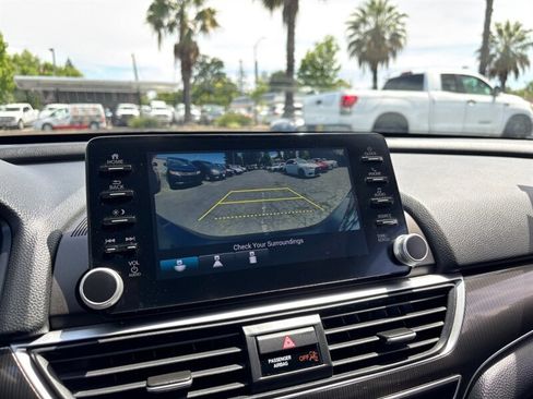 Used 2019 Honda Accord Sport image 19
