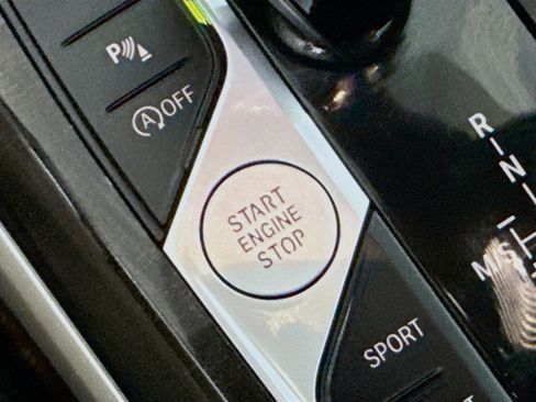 Used 2022 BMW 330i Sedan image 21