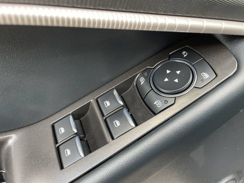 Certified 2025 Ford Explorer ST AWD/4WD image 19