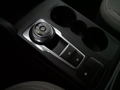 Used 2020 Ford Escape SE Sport image 24