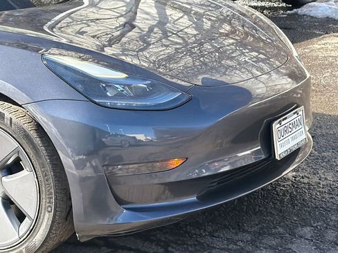 Used 2023 Tesla Model 3 Standard Range image 6