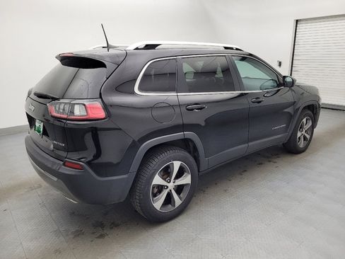 Used 2019 Jeep Cherokee Limited image 10