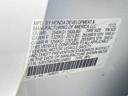 Used 2024 Acura MDX FWD image 30