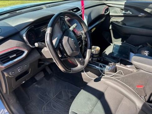 Used 2023 Chevrolet TrailBlazer RS w/ Convenience Package FWD image 6
