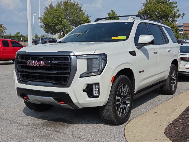 Used 2024 GMC Yukon AT4 w/ Technology Package AWD/4WD image 1