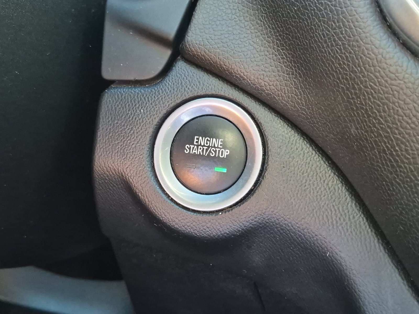 Used 2018 Chevrolet Equinox LT AWD/4WD image 25