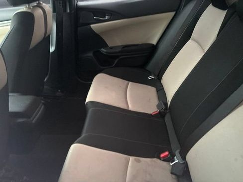 Used 2018 Honda Civic Sport image 9