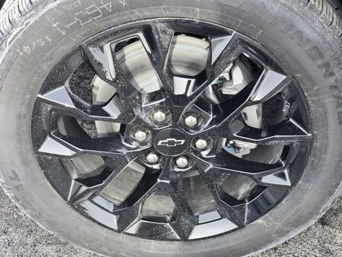 New 2026 Chevrolet Traverse LT w/ Midnight/Sport Edition image 7