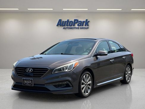 Used 2016 Hyundai Sonata Limited w/ Option Group 05 FWD image 3