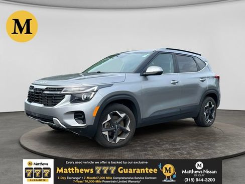 Used 2024 Kia Seltos EX AWD/4WD image 1