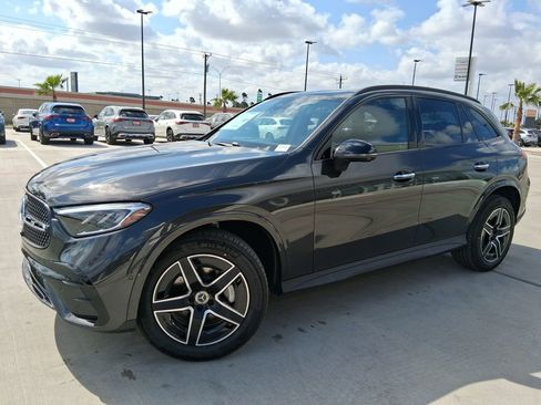 New 2026 Mercedes-Benz GLC 300 GLC 300 image 3