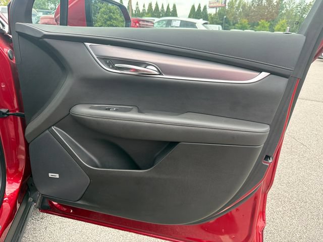 Certified 2024 Cadillac XT6 Luxury w/ LPO, Floor Liner Package AWD/4WD image 11