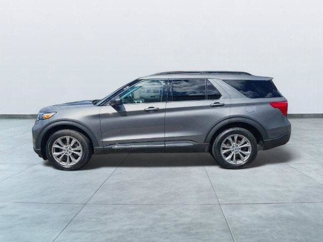 Certified 2023 Ford Explorer XLT w/ Equipment Group 202A AWD/4WD image 4