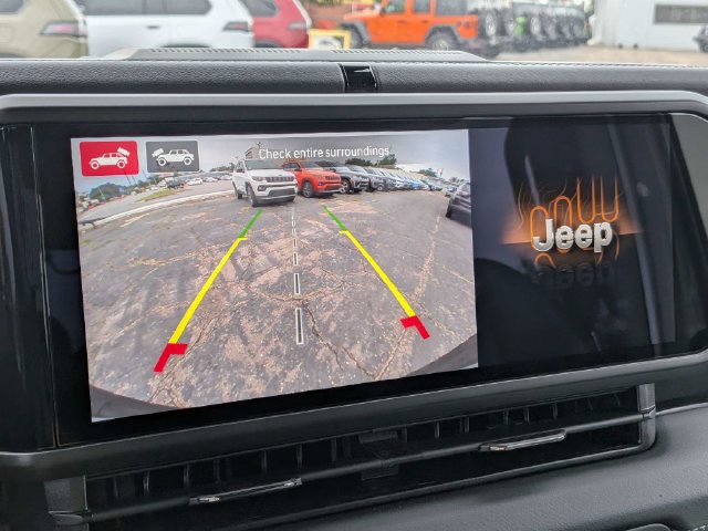 New 2027 Jeep Wrangler Unlimited Sahara AWD/4WD image 20
