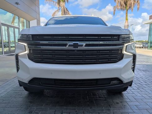 Used 2022 Chevrolet Suburban RST w/ Luxury Package RWD image 10