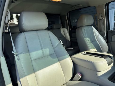 Used 2011 Chevrolet Silverado 2500 LTZ w/ LTZ Plus Package image 16