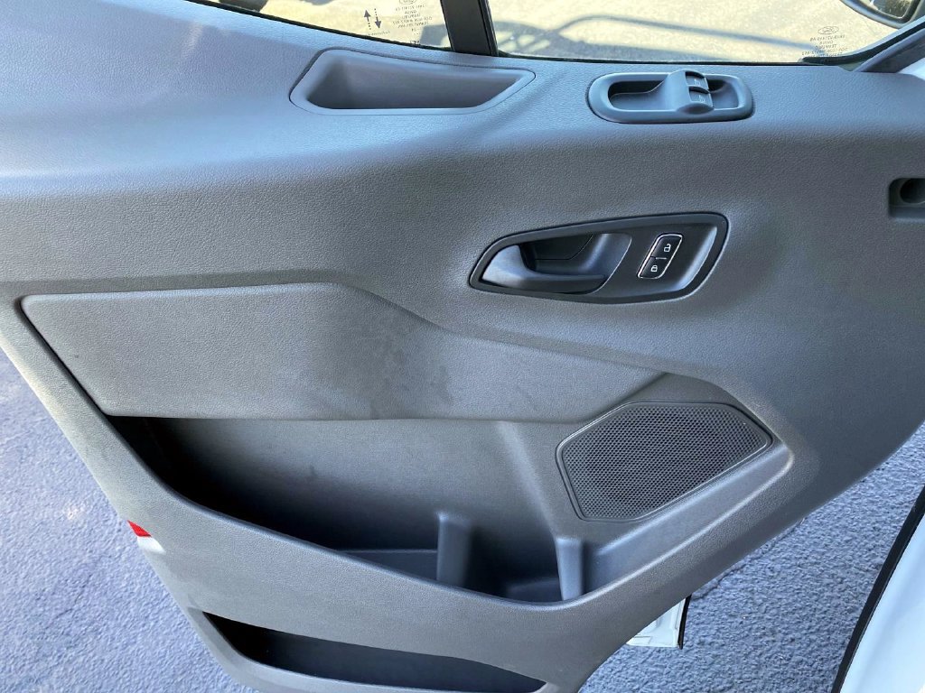 Used 2024 Ford E-Transit Low Roof RWD image 24