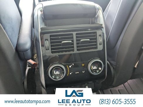 Used 2018 Land Rover Range Rover Sport HSE Dynamic image 15