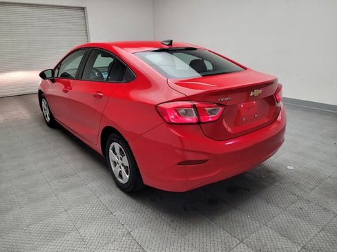 Used 2018 Chevrolet Cruze LS image 5