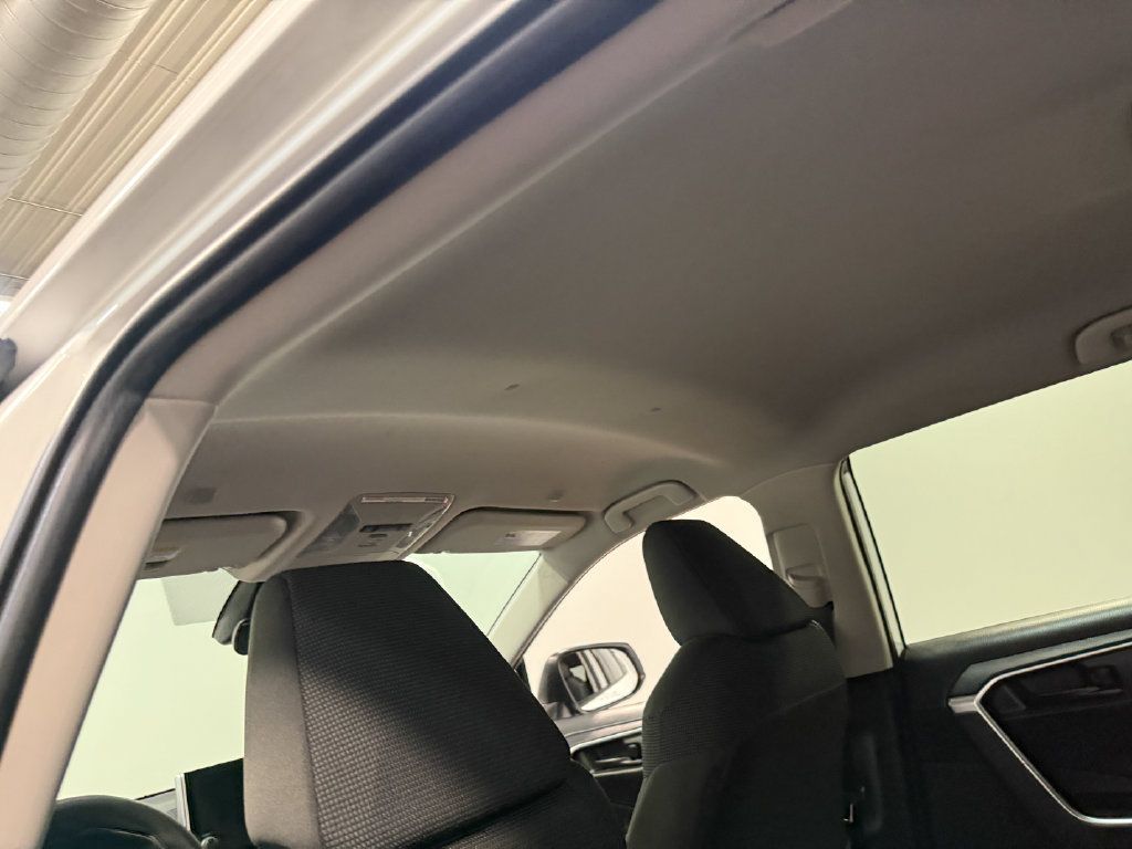 Used 2023 Toyota RAV4 LE AWD/4WD image 51