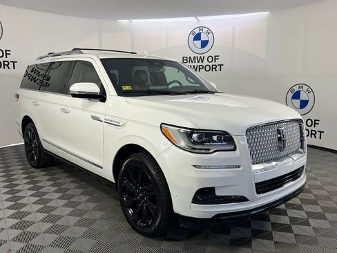 Used 2023 Lincoln Navigator Reserve AWD/4WD image 1