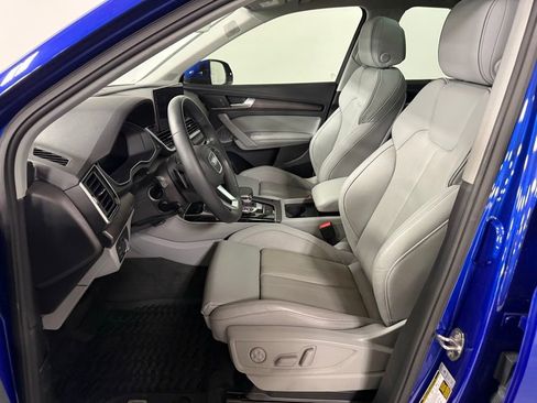 Used 2023 Audi Q5 e Premium Plus w/ Premium Plus Package AWD/4WD image 9