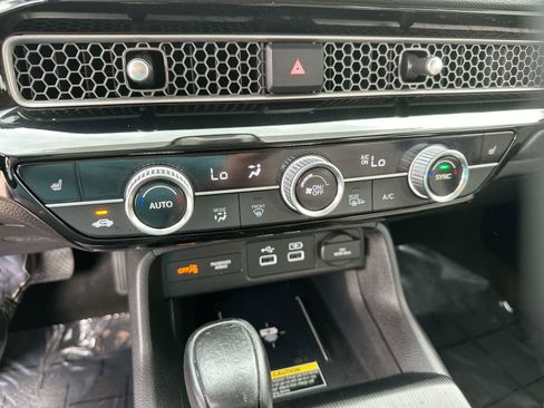 Used 2023 Honda Civic Touring image 19