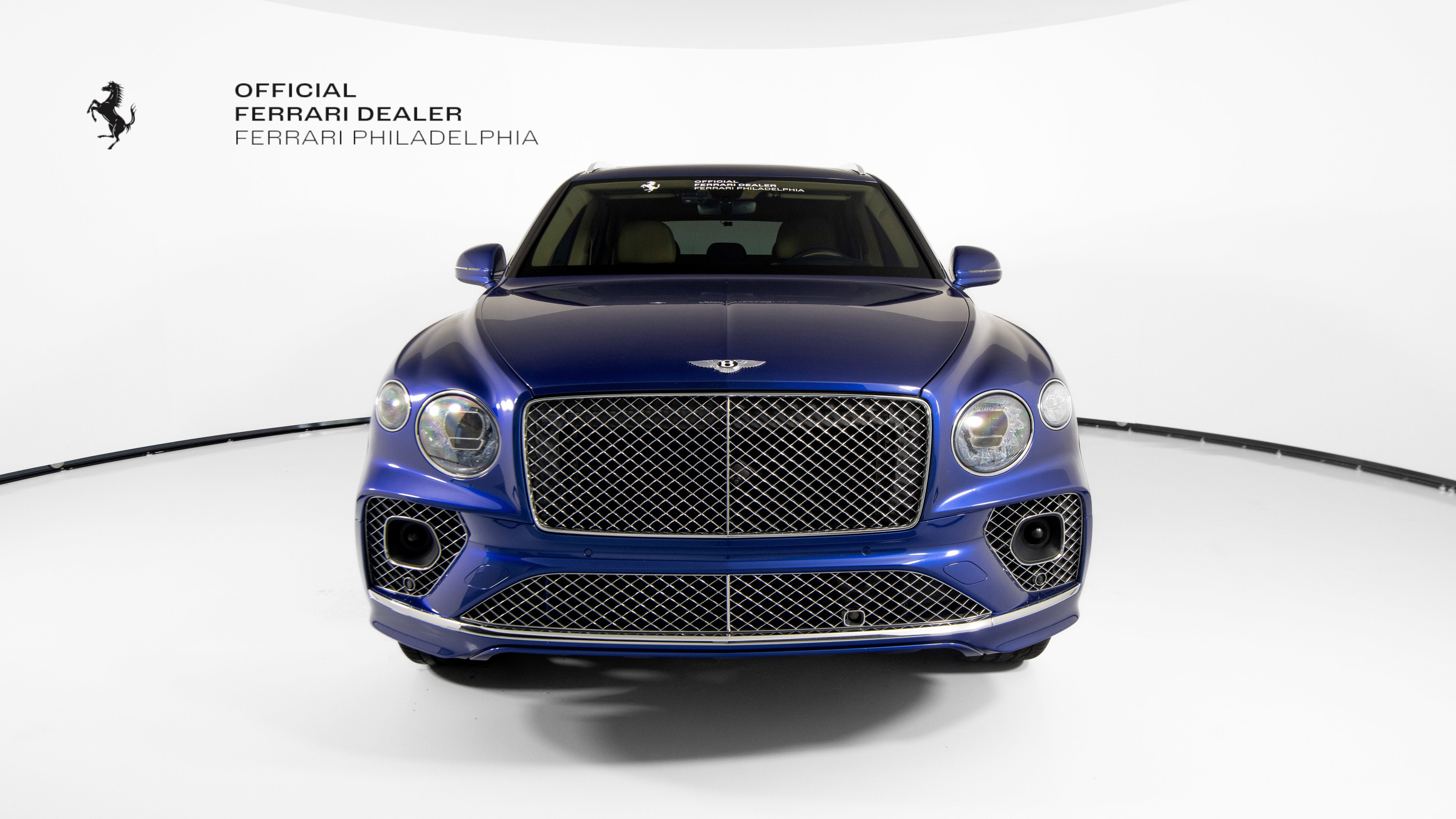 Used 2021 Bentley Bentayga AWD/4WD image 2