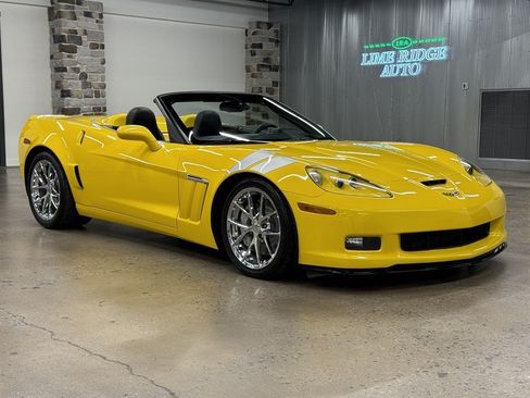Used 2010 Chevrolet Corvette Grand Sport w/ Preferred Equipment Group RWD image 36