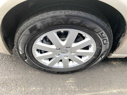 Used 2012 Chrysler Town & Country Touring-L w/ Entertainment Group #2 image 40