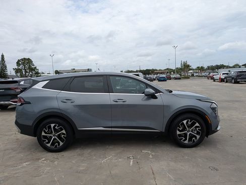 Certified 2025 Kia Sportage EX FWD image 9