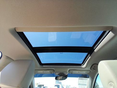 Used 2017 Buick LaCrosse Premium w/ Driver Confidence Package #2 image 13