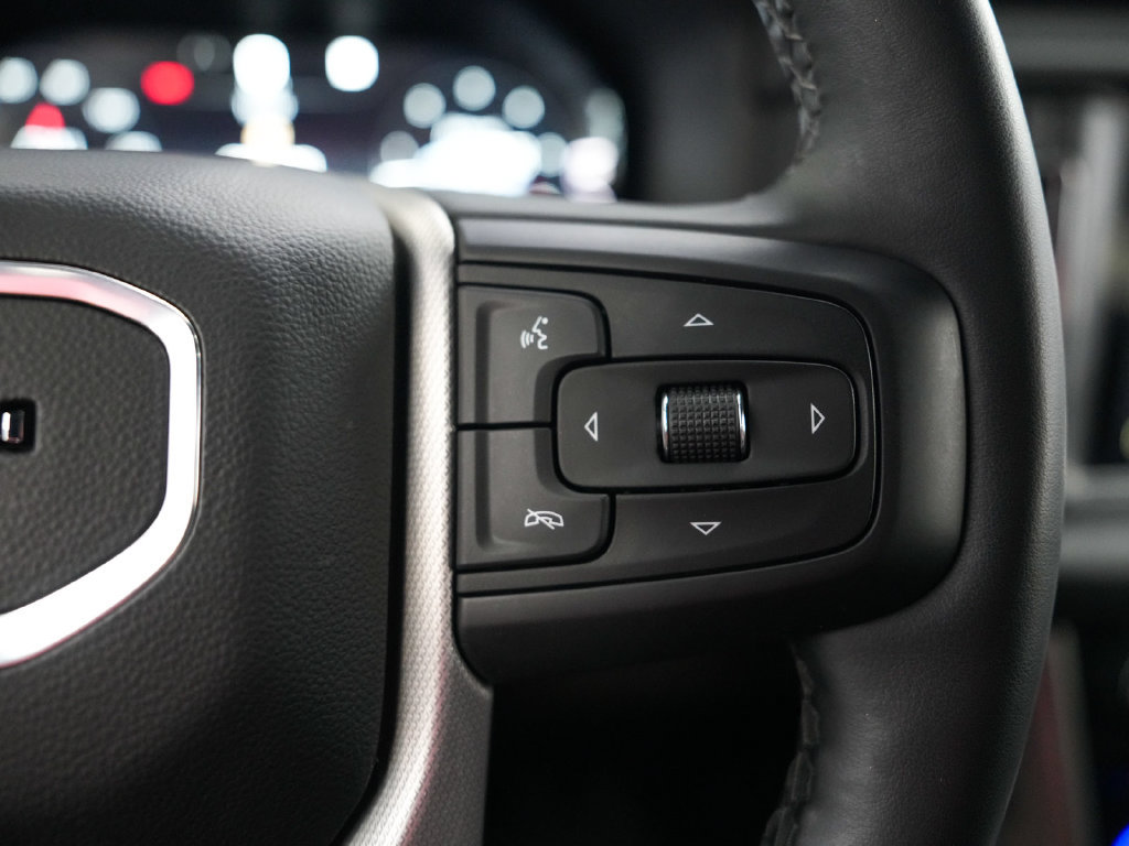 Used 2023 GMC Yukon Denali AWD/4WD image 25