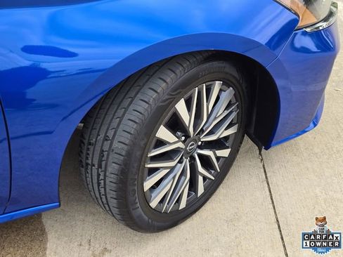 Used 2025 Nissan Altima 2.5 SV FWD image 6