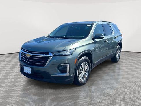 Used 2023 Chevrolet Traverse LT AWD/4WD image 3