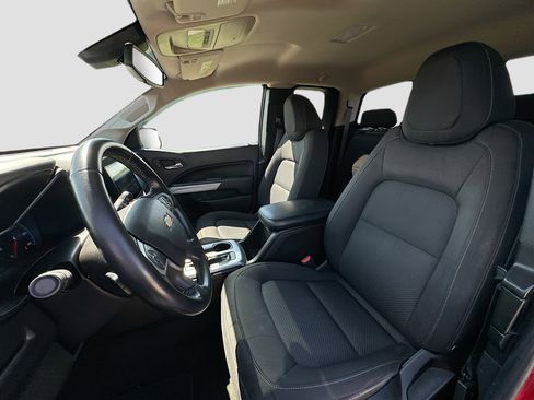 Used 2017 Chevrolet Colorado LT w/ LT Convenience Package image 19