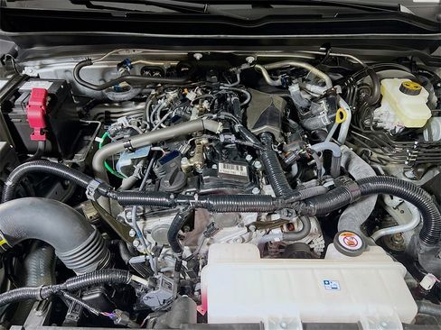 Certified 2025 Toyota Tacoma SR5 image 26