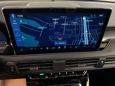 Used 2026 Lincoln Corsair Premiere image 10