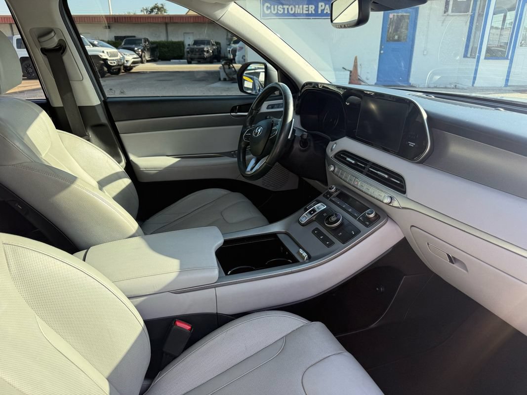 Used 2020 Hyundai Palisade SEL w/ Premium Package FWD image 16